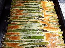 Albertos Gruner Spargel Mit Parmesancreme Von Caralb Chefkoch Spargel Gruner Spargel Gruner Spargel Rezepte
