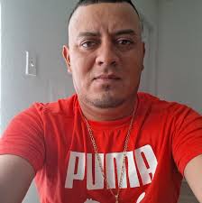 Chachi le tomó una foto a Mariana e Ignacio con la que podrá chantajearla  💔 #MarianaDeLaNoche, lunes a viernes a las 9:10 a.m. MX solo por  #Tlnovelas *Visita: http://bit.ly/HorariosTlnovelas