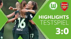 Kaufen sie die heißesten wolfsburg fußballtrikots und trikots, um ihre aufregung in dieser fußballsaison deutlich zu machen. Deutlicher Sieg Gegen Arsenal Highlights Vfl Wolfsburg Frauen Arsenal W F C 3 0 Youtube