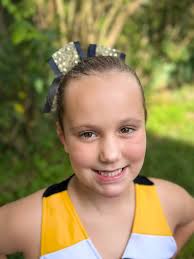 Paisleys first cheer game! 📣🖤💛🤍