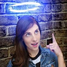 Scarlett Wolf (@ScarlettWolf7)