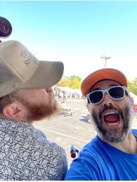 This just in! Two rooms of fun tonight, come