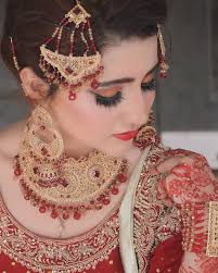 Azka Malik (@iamazkamalik) • Instagram photos and videos