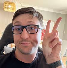 Kimberley Page and Lachlan Watts's Wedding Website