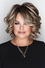 Sara Ulloa's Instagram, Twitter & Facebook