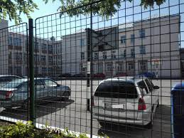 Limuzine was founded in null, and its headquarters is in ploiesti, prahova. Terenul De Sport De La Colegiul Al I Cuza PloieÈti Transformat In Parcare De CÄtre Profesori ReacÈia Conducerii Foto Observatorul Prahovean