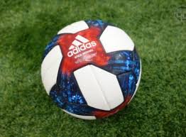 Champions league ball manufacturer, adidas have now revealed the new ball which will be used starting from the round of 16 matches. Adidas Soccer Ball Reviews