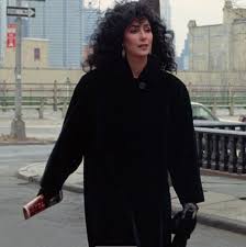 Moonstruck scene — лунный ландшафт; Cher Kicking That Beer Can Is The Best Scene In Moonstruck
