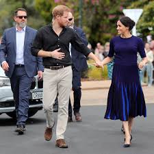 Why People Think Meghan Markle Is Pregnant With Twins Prince Harry And Megan Prince Harry And Meghan Meghan Markle Prince Harry