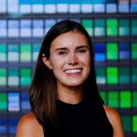 Ellen Pringle's Instagram, Twitter & Facebook