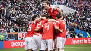 0 95 / 20 11 303: Fussball In Russland Die Wm Als Grosse Chance Archiv