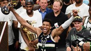 Giannis antetokounmpo gains ground in chase nikola jokic keeps lead, but the bucks' superstar forward roars back into mix in our latest look at the kia mvp chase. Upv02u5k3maxsm