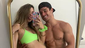 Elizabeth c thomas gretchen snethen bryan mccormick mark s salzer. Le Chum D Elisabeth Rioux Vend Sa Maison Huffpost Quebec Vivre