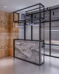 The incredibly skilled team worked in collaboration to create a design that complemented the bold industrial inner and outer appearance. Industrial Office Studio Ruang Kerja Kafe Ruangan