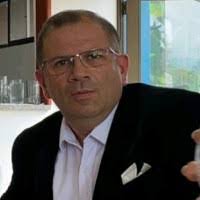 Jairo Obregon's Instagram, Twitter & Facebook