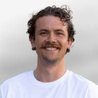 300+ perfiles de «Merkel»