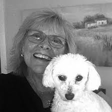 Maureen Honan's Instagram, Twitter & Facebook