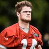 Select from premium sam darnold of the highest quality. Https Encrypted Tbn0 Gstatic Com Images Q Tbn And9gcrvmqj8a Pg1 Xoygmbvufbryade Cr5i648vtfk6y9qdj Eisr Usqp Cau
