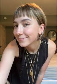 Tori Stringer's Instagram, Twitter & Facebook