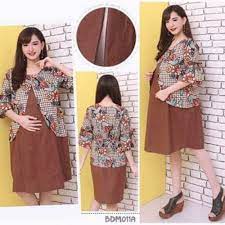 Berbagai macam model dan juga bahan yang ditawarkan oleh model gamis sangatlah beragam. Mencari Baju Hamil Pesta Lihat Yuk 5 Inspirasi Baju Hamil Untuk Pesta Yang Populer Ini