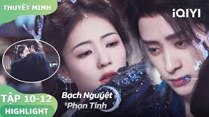 Phạm Việt ôm lấy Bạch Thước đang khóc