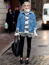 Womens Black And Blue Denim Jacket Why Your Jean Jacket And Turtleneck Should Meet Fashion How To Wear Turtleneck Street Style