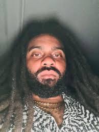 👀31 single gentleman from North Carolina looking to attend the single  mixers cruise. He said he's not looking to waste anyone one's time and  looking for the same in return. Where my