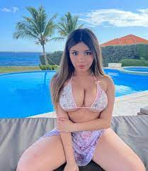 Katiana kay por.