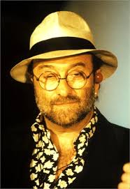 Lucio dalla, pavarotti e zucchero al pavarotti e friends 1992.jpg 642 × 446; Lucio Dalla Vogue It