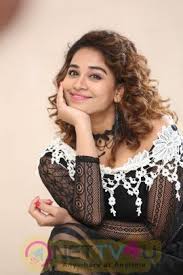 Senior kannada film actress jayanthi was hospitalized due to severe asthma. Sandalwood Movie Actress Jayanthi Biography News Photos Videos Nettv4u