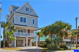7 Bedroom Premier Oceanfront Vacation Rental In The Myrtle Beach Area Available Now For Weekly Vacatio Oceanfront Vacation Rentals House Rental Surfside Beach