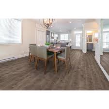 Trafficmaster Anniston Oak 7 Mm Thick X 7 2 3 In Wide X 50 5 8 In Length Laminate Flooring 24 17 Sq Ft Case 45108 The Home Depot Laminate Flooring Home Flooring