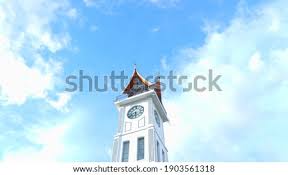 Jam gadang adalah saksi bisu sejarah bangsa indonesia di masa penjajahan, tidak heran jika bangunan ini memiliki kaitan yang erat dengan masa perjuangan. Shutterstock Puzzlepix