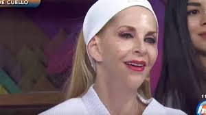 Shanik Berman se somete a intervenciones estéticas en su cuello