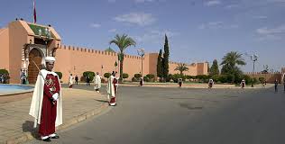 بالحرس الملكي وظائف الحرس الملكي للنساء جدارة ، والتي يود الكثير من الطلاب والطالبات الجامعيين لها وفق النتائج التي ظهرت فيما يخُصها، لذلك سنرفق لكم طريقة التقديم في. Ø®Ø·ÙŠØ± Ù…ØªØ·Ø±Ù Ø¥Ø±Ù‡Ø§Ø¨ÙŠ ÙŠØ­Ø§ÙˆÙ„ ØªØµÙÙŠØ© Ø¹Ù†ØµØ± Ù…Ù† Ø§Ù„Ø­Ø±Ø³ Ø§Ù„Ù…Ù„ÙƒÙŠ Ø¨Ø§Ù„Ø³Ù„Ø§Ø­ Ø§Ù„Ø£Ø¨ÙŠØ¶