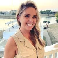 Mandy Akers's Instagram, Twitter & Facebook