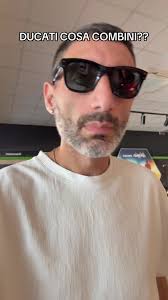 Ducati: Cosa Commini con Questa Moto?