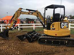 63 Mini Excavator Ideas In 2021 Mini Excavator Excavator Mini