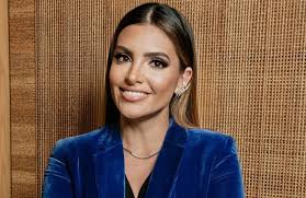 Desfile celebra 11 anos da Flayza Vieira Couture com noivas reais