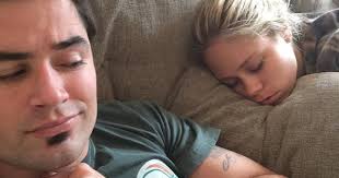 05:45cuck hubby has to watch as his wife receives black. 68 Funny Pics That Show What Husbands Have To Go Through When Their Wives Are Pregnant Bored Panda
