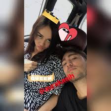 Aura kasih dan eryck amaral resmi menikah pada tanggal 22 desember 2018 lalu. Dibilang Hamil Duluan Aura Kasih Tegaskan Kalau Ia Menikah Sejak September Jangan Judgemental Ah
