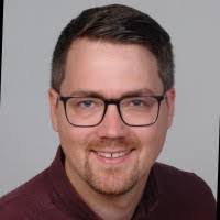 Alexander Hecker's Instagram, Twitter & Facebook