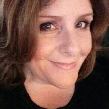 Stephanie Kehoe's Instagram, Twitter & Facebook