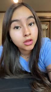 Marissa Cabello (@mcab04)