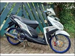 Memang thailand terkenal dengan pemuda dan pemudi kreatif dalam merubah motor standar untuk kalian yang tertarik cek gambar modif mio m3 berikut ini, juga beberapa. 27 Modifikasi Motor Mio M3 Terbaru 2020
