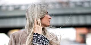 Les cheveux blancs sont génétiques : Couleur Ou Meche Pour Cacher Les Cheveux Blancs