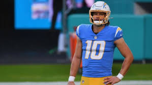 Chargers' justin herbert breaks baker mayfield's record for most passing tds (28) by a rookie. Killer Handshake How Chargers Justin Herbert Learned To Cope Losing Nfl Nation Espn