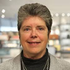 Mary Lapham's Instagram, Twitter & Facebook