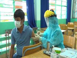 Chủ doanh nghiệp cũng tham gia, xã hội hóa, sẵn sàng bỏ tiền ra tiêm cho công nhân để có lực lượng sản xuất, phục vụ mục tiêu kép lâu dài. 3qfdflcmva53tm