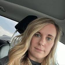 Emily Burdett's Instagram, Twitter & Facebook